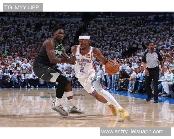 爱德华兹表现平平22投10中贡献28分三分与罚球命中率均不理想 爱德华兹表现平平22投10中贡献28分三分与罚球命中率均不理想