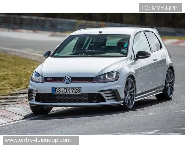 卢卡为队友Pedal送上全轮驱动S系列双电机车最高时速可达36英里