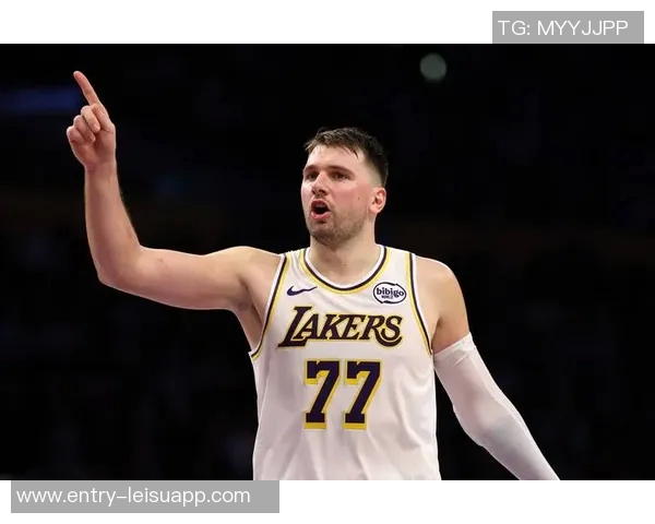 东契奇谈球队进攻体系每个人都感到舒适与默契