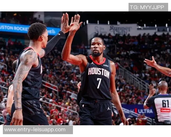 杜兰特分析申京与亚当斯双塔组合的潜力与意外效果